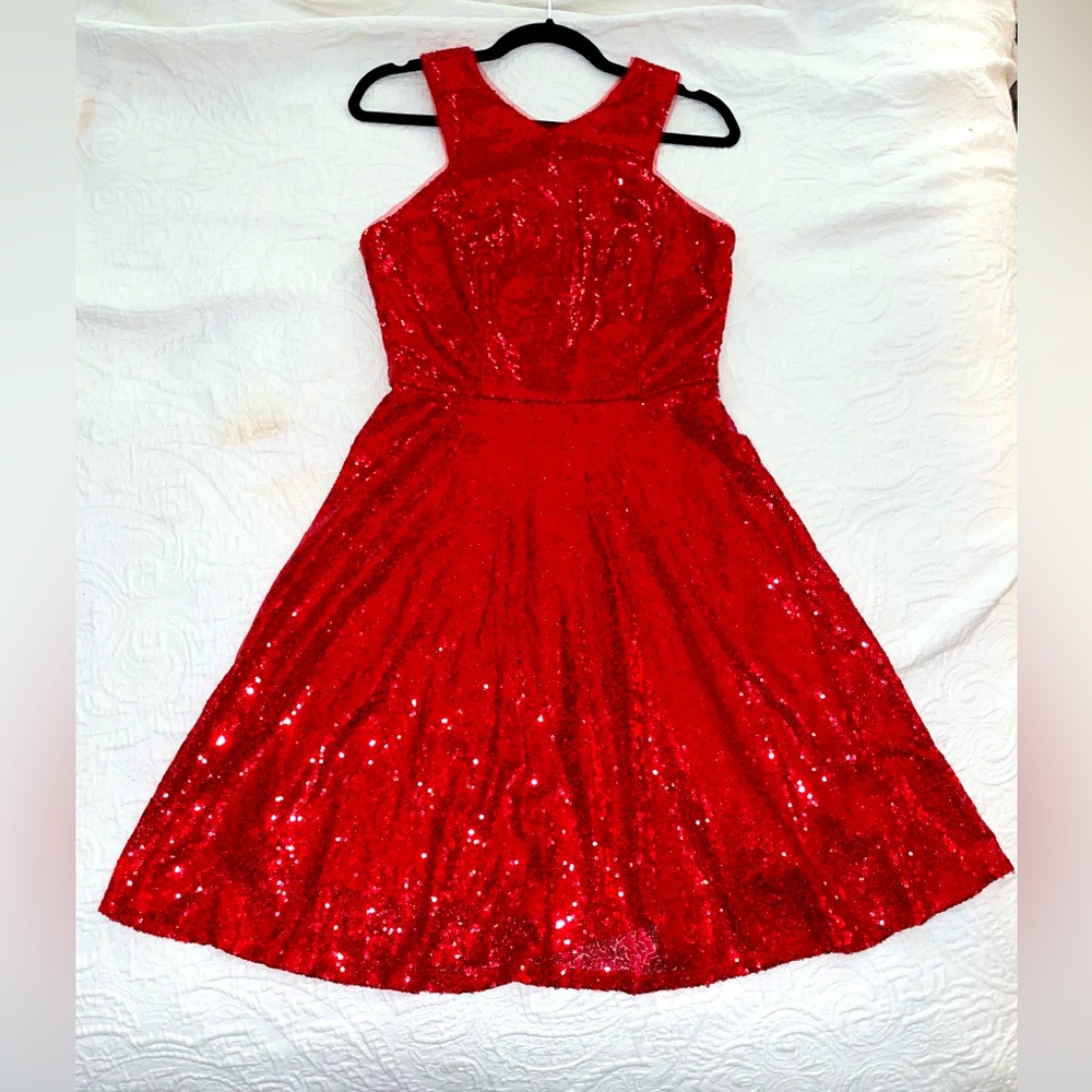 Kate Kasin Stunning Red Sequined Sleeveless V-Neck Dress Size 10 New Years Eve